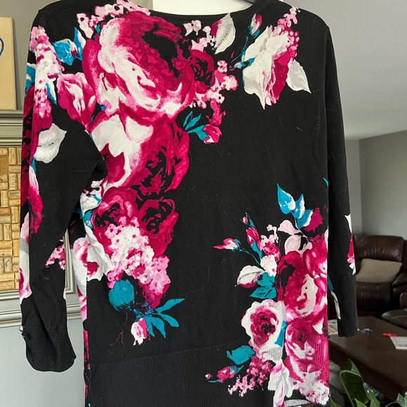 White House Black Market Multi-Colored Cardigan - Picture 3 of 3